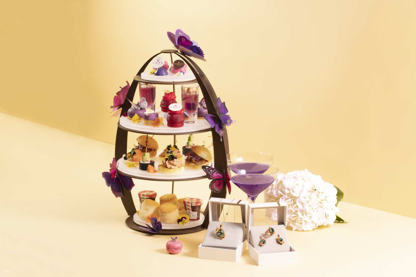 Tsim Sha Tsui | InterContinental Harbour View Hotel | "Scarlet Song" Afternoon Tea by Strawberry Bay - Photo 1 of 2